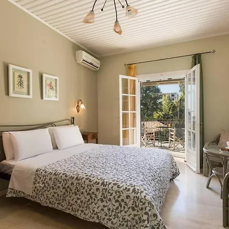 Anthoussa In Appartement