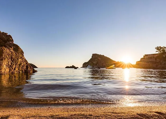 Anthoussa In Παλαιοκαστρίτσα